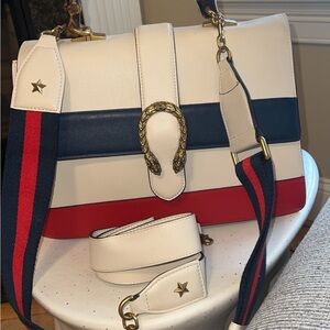 Gucci Cream and Blue Shoulder Bag with Gold Hardware